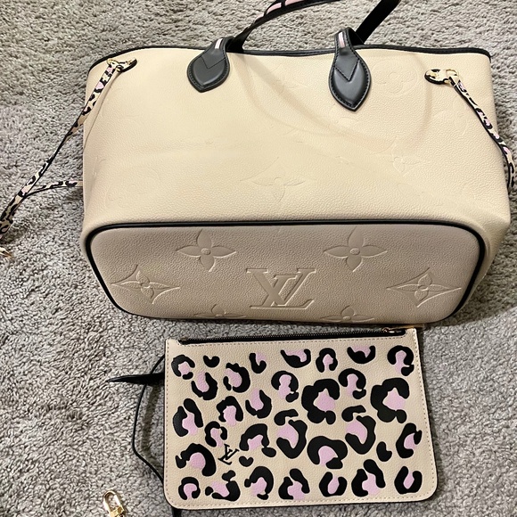Louis Vuitton with Cheetah Print Bag - Picture 1 of 1